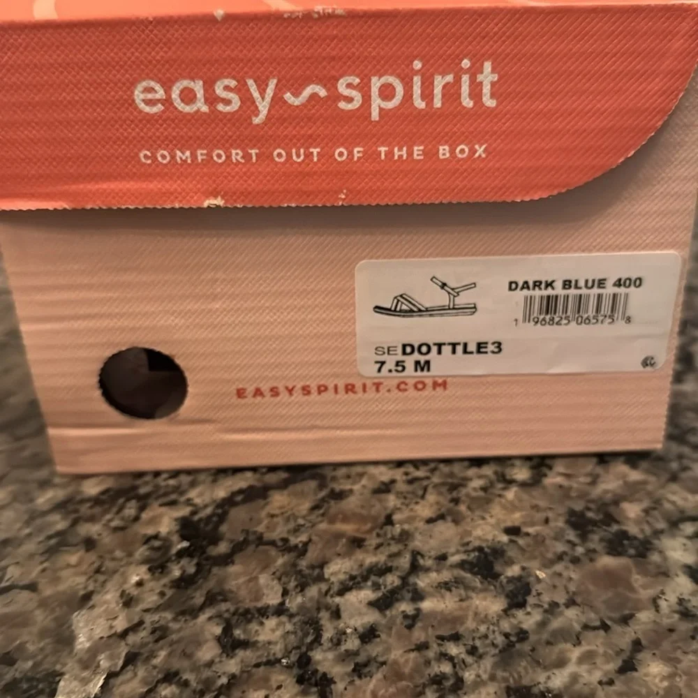 Easy spirit bottle 3 dark blue ankle strap comfort sandal NIB 7.5